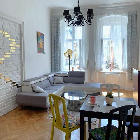 Rynekart Apartment Świdnica Exteriör bild