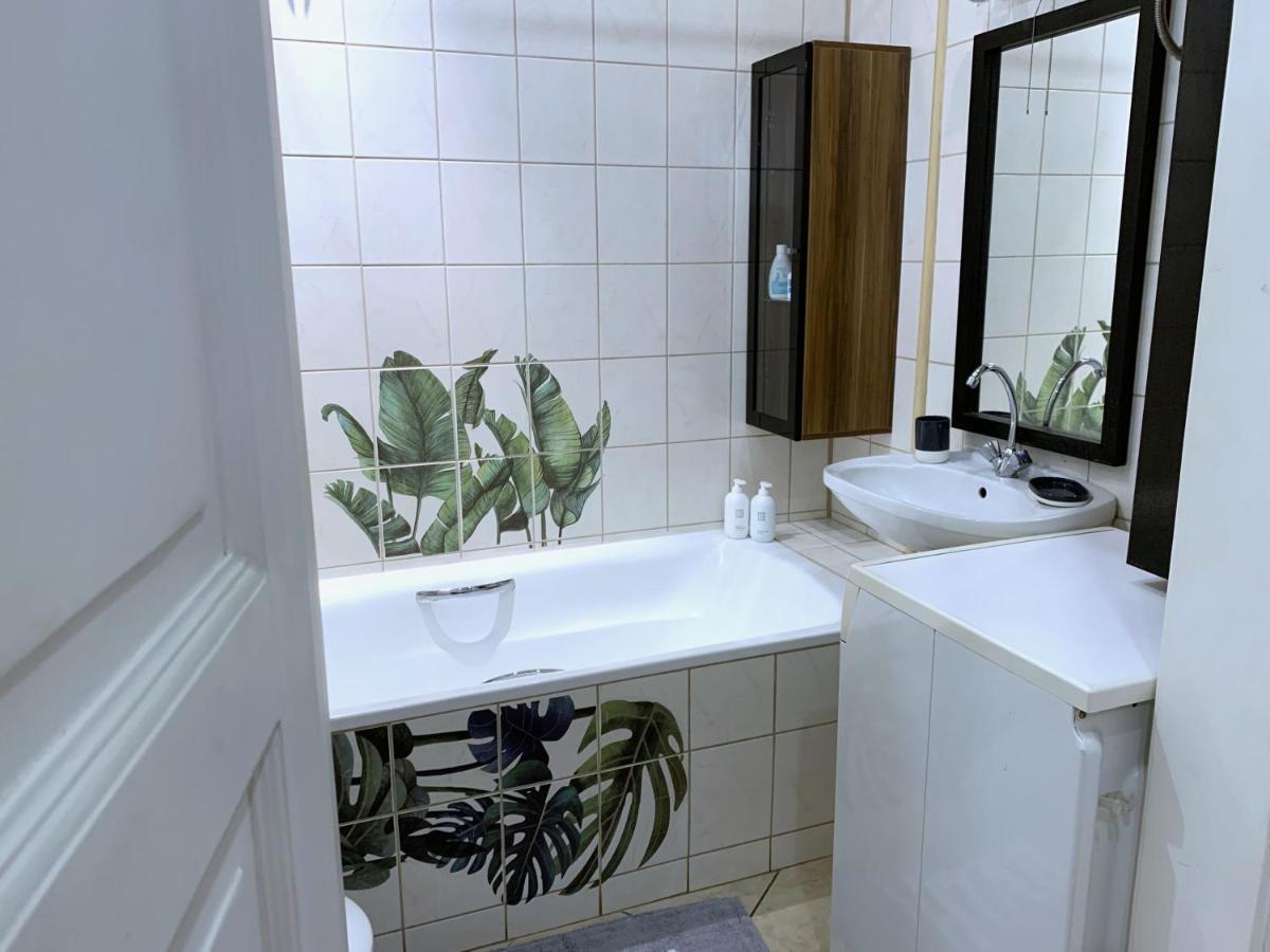 Rynekart Apartment Świdnica Exteriör bild